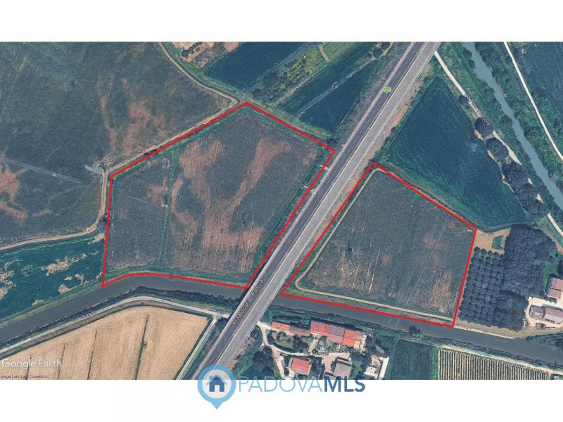 Immobile in esclusiva al Gruppo Padova MLS
Proponiamo in vendita terreno agricolo di circa 42.500...