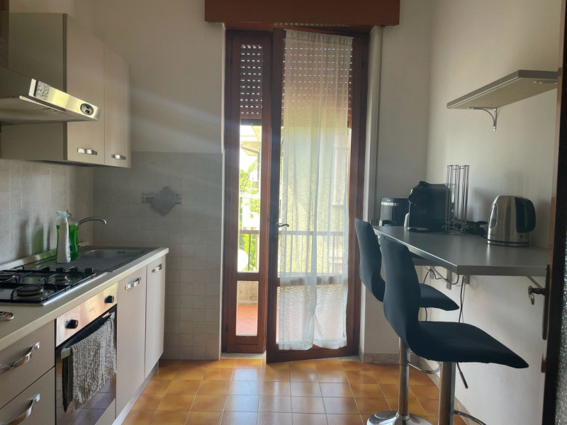 UBICAZIONE E CONTESTO
Proponiamo in affitto un grazioso bilocale situato in zona Villaggio del So...