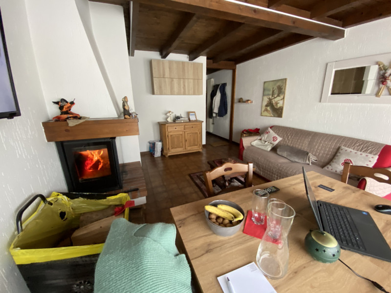 Gallio: Appartamento Duplex con Travi a Vista e Caminetto 

Inserito in un contesto condominiale ...