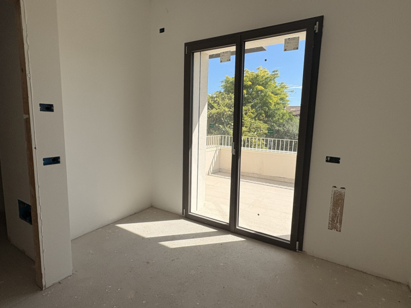 Scopri questa splendida villa bifamiliare di oltre 190 mq situata nel cuore di Noventa Padovana, ...