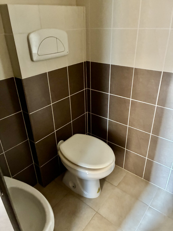 (Per INFO Monica 3482688677) A Padova, nella tranquilla e ricercata zona residenziale di Pontevig...