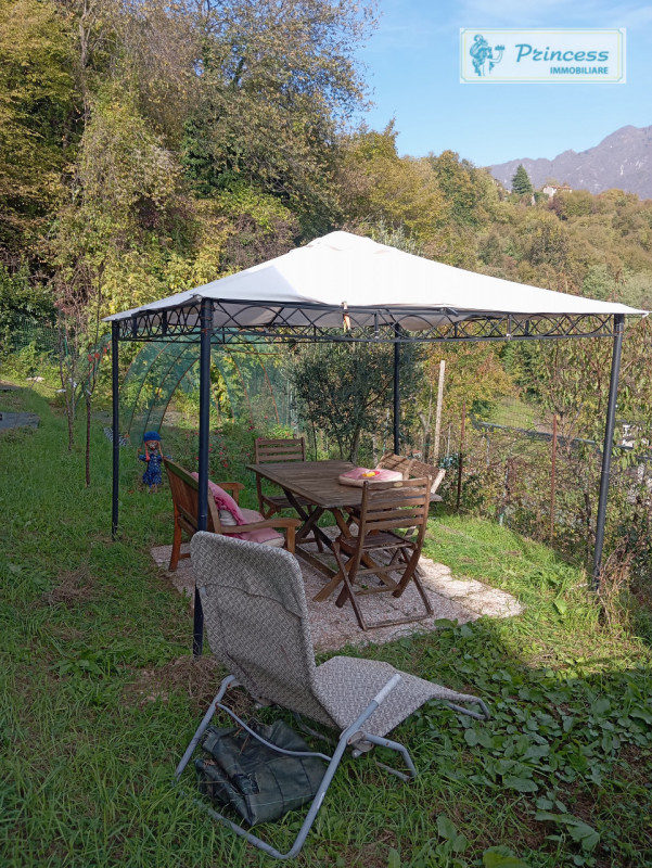 In zona collinare di Schio, località Tretto, proponiamo in vendita una splendida casa affiancata ...