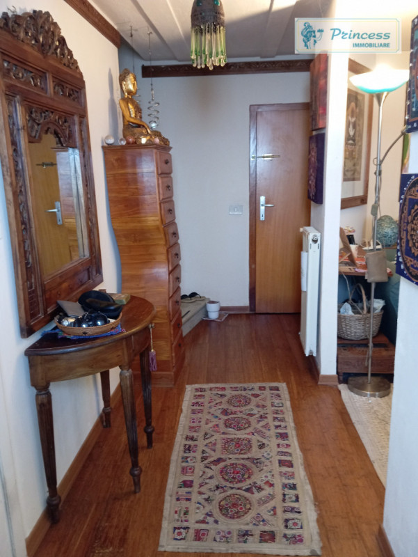In zona collinare di Schio, località Tretto, proponiamo in vendita una splendida casa affiancata ...