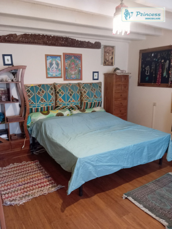 In zona collinare di Schio, località Tretto, proponiamo in vendita una splendida casa affiancata ...