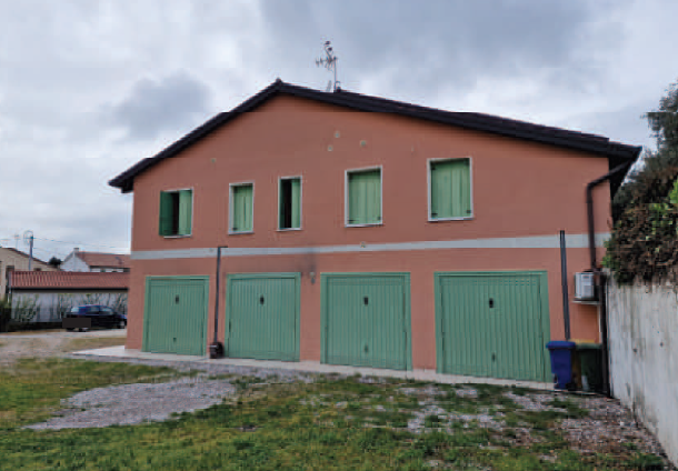 Rif. A.A.327-24

Vendita all'asta - condominio su 3 piani in data 30 giugno 2026

Descrizione: Tr...