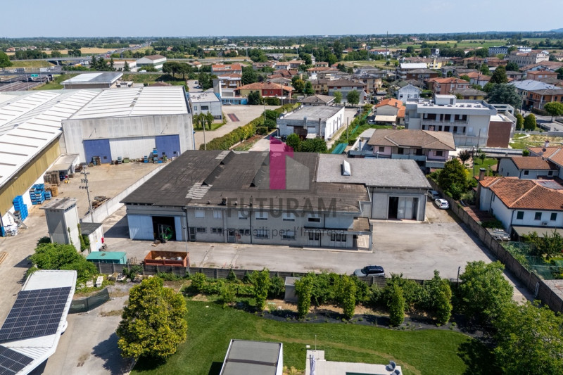 "GRISIGNANO DI ZOCCO - RIF.633FUTURAM - PER INFO 0444/310220

In posizione strategica, a pochi mi...