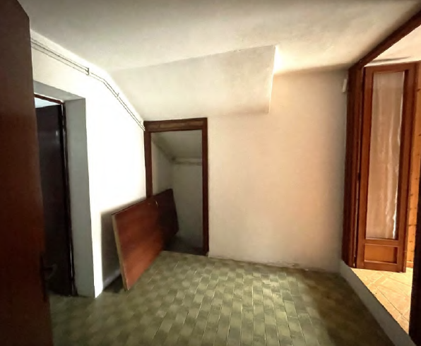 Rif. A.A.221-24

Vendita all'asta - compendio immobiliare residenziale con laboratorio in data 02...
