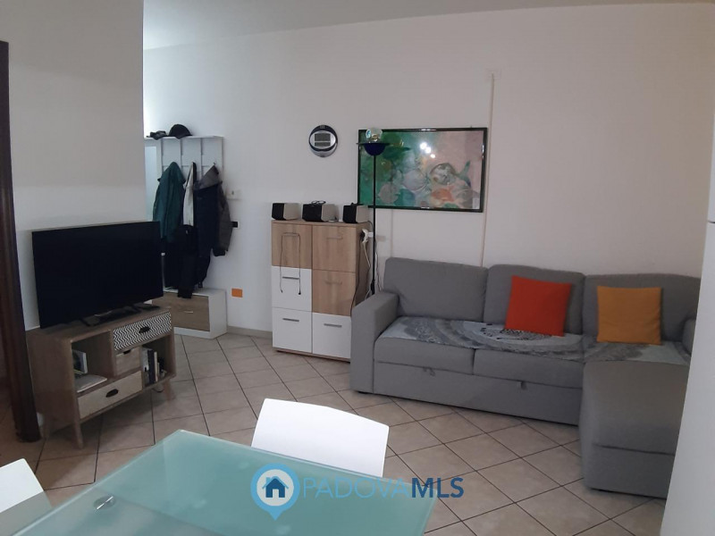 Immobile in esclusiva al Gruppo Padova MLS
Ad Este in quartiere piacevole e tranquillo, comodo al...