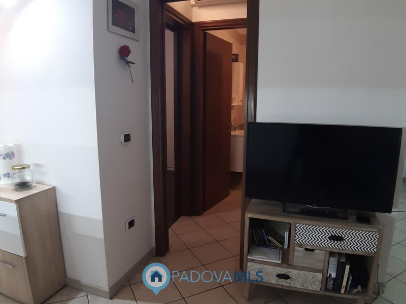 Immobile in esclusiva al Gruppo Padova MLS
Ad Este in quartiere piacevole e tranquillo, comodo al...