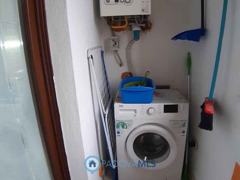 Immobile in esclusiva al Gruppo Padova MLS
Ad Este in quartiere piacevole e tranquillo, comodo al...