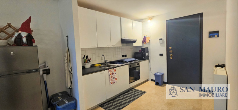 VICENZA OVEST - Laterale Viale Verona: in palazzina ben abitata APPARTAMENTO MONOLOCALE ARREDATO ...