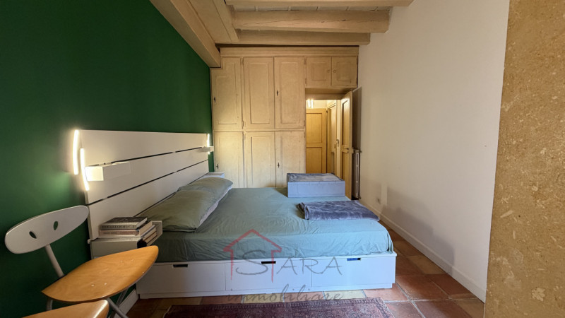 Sara Immobiliare propone in affitto un affascinante appartamento situato nel centro storico di Pa...