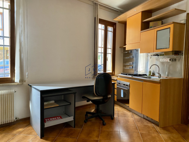 ODERZO - (Treviso)

In un contesto di prestigio a Oderzo, proponiamo ufficio di circa 45 mq comme...