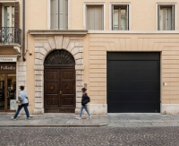 Nel cuore del centro storico, proponiamo una prestigiosa palazzina completamente ristrutturata co...