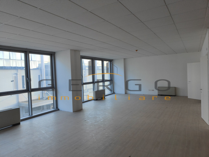 (Per INFO Cristina: 3389226442) Padova, zona stanga, in posizione comoda a svincoli per tangenzia...