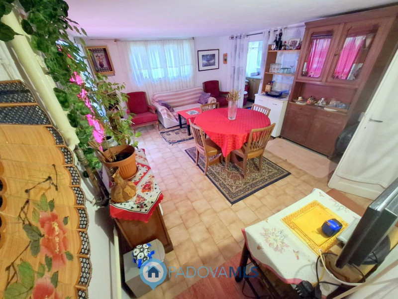 Immobile in esclusiva al Gruppo Padova MLS
PORZIONE DI BIFAMILIARE CON GIARDINO – ARCELLA/S.BELLI...
