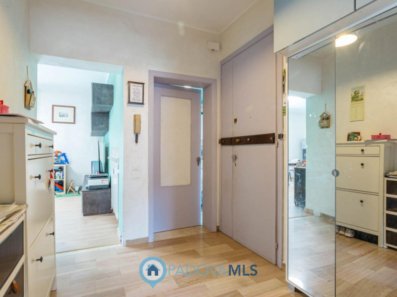 Immobile in esclusiva al Gruppo Padova MLS
Arcella, San Bellino: appartamento in palazzina di sol...