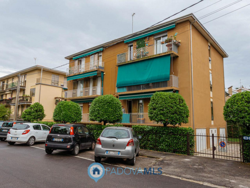 Immobile in esclusiva al Gruppo Padova MLS
Arcella, San Bellino: appartamento in palazzina di sol...