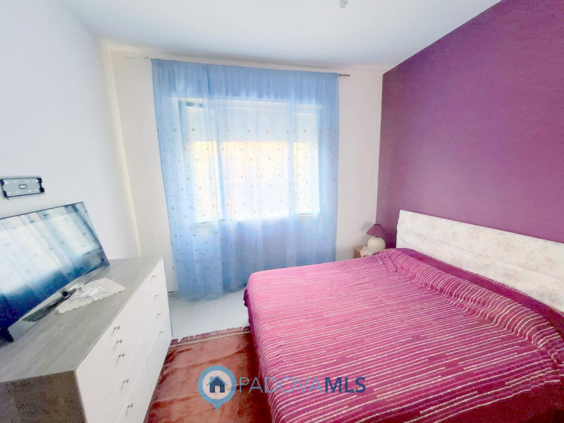 Immobile in esclusiva al Gruppo Padova MLS
PORZIONE DI BIFAMILIARE CON GIARDINO – ARCELLA/S.BELLI...