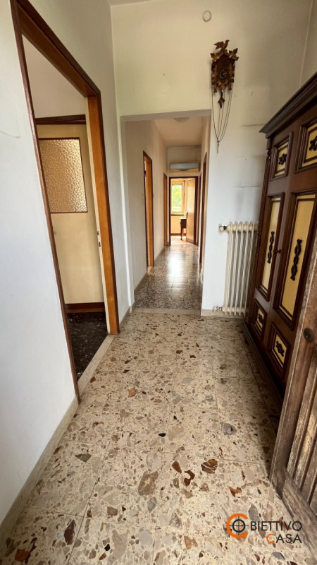 Scopri questa straordinaria opportunità immobiliare nel cuore di Padova, nella ricercata zona di ...