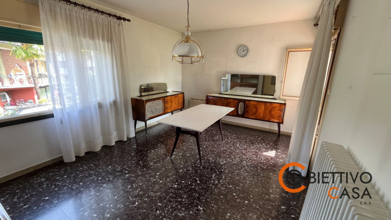 Scopri questa straordinaria opportunità immobiliare nel cuore di Padova, nella ricercata zona di ...