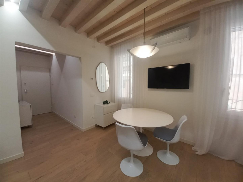 VICENZA, CORSO PALLADIO: DELIZIOSO PIED-A-TERRE COMPLETAMENTE ARREDATO, DISPONIBILE SUBITO, EURO ...