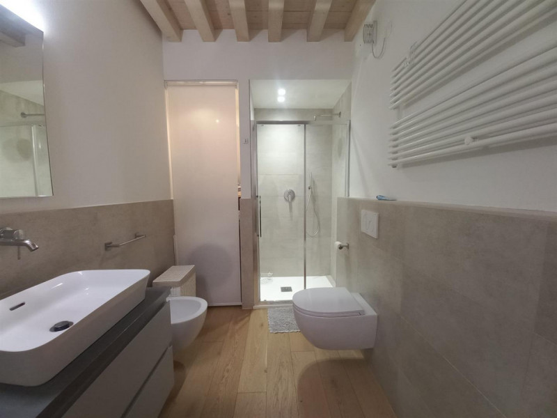 VICENZA, CORSO PALLADIO: DELIZIOSO PIED-A-TERRE COMPLETAMENTE ARREDATO, DISPONIBILE SUBITO, EURO ...