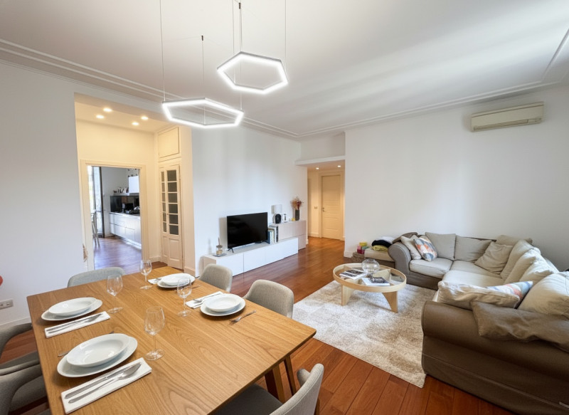 Rif. BA112 (per info 393 9878704 Daniel)

In Via Lattanzio, in un contesto residenziale servito, ...