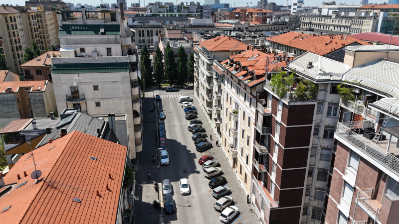 Rif. BA112 (per info 393 9878704 Daniel)

In Via Lattanzio, in un contesto residenziale servito, ...