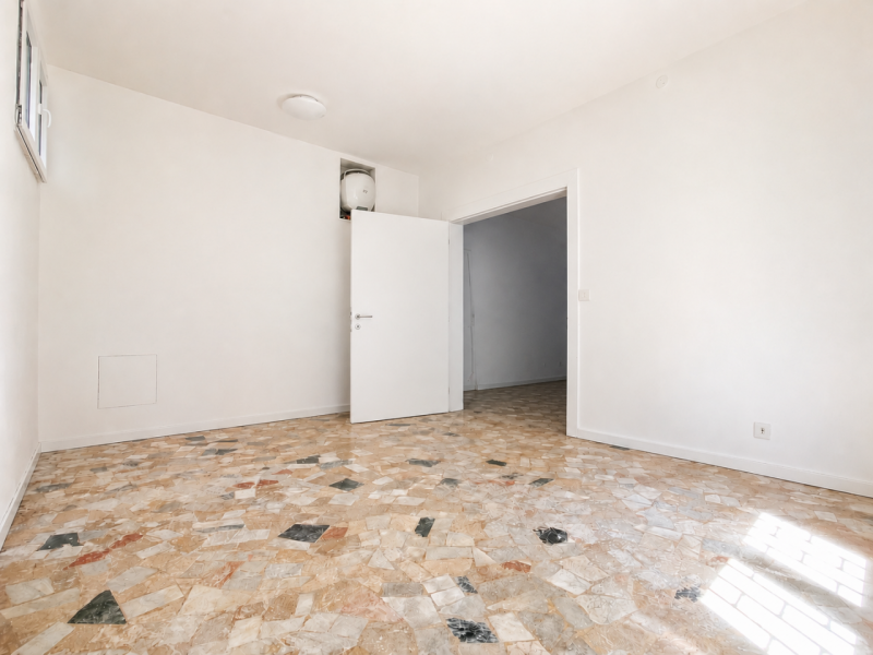 Nel cuore del quartiere di San Pio X, zona di Vicenza conosciuta per la sua grande comodità, prop...