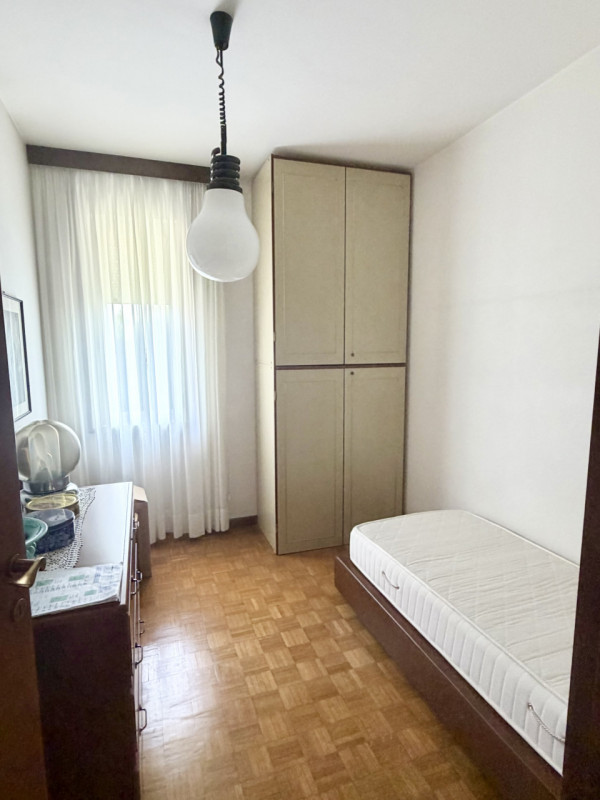 Castelfranco V.to: nella zona residenziale del viale Italia, proponiamo in vendita questo apparta...