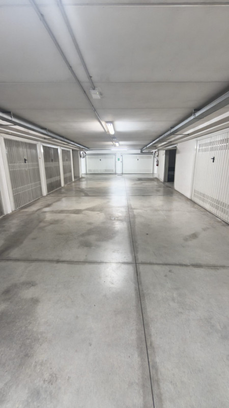 Se stai cercando un garage nel cuore di Padova, non perdere questa opportunità unica! Proponiamo ...
