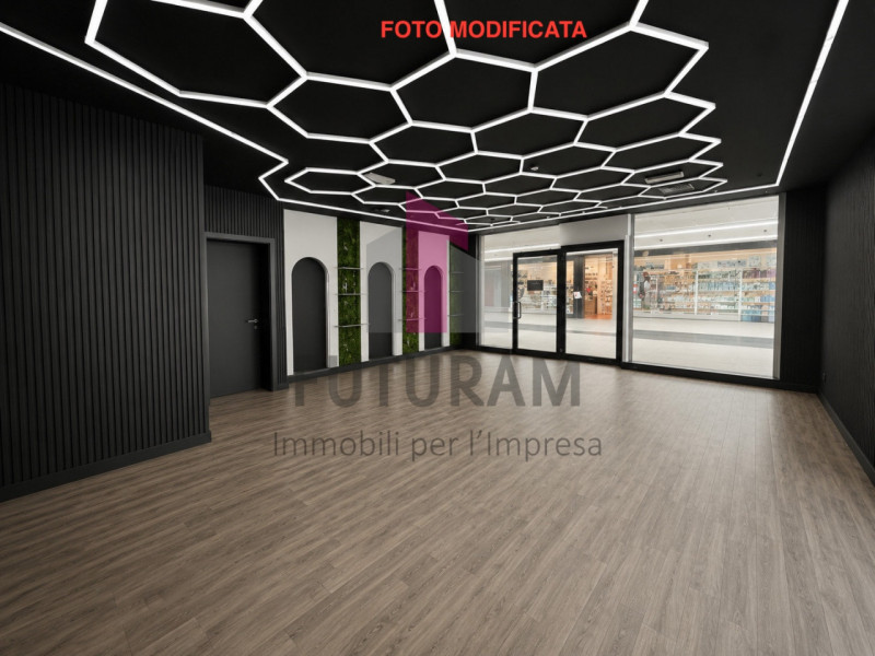VICENZA- 54FIL - PER INFO 0444/310220

Proponiamo negozio in VENDITA negozio molto luminoso e su ...