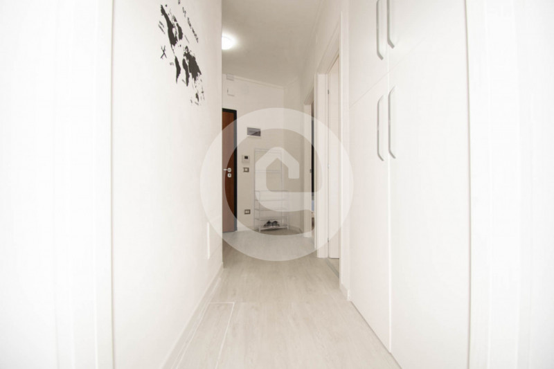 In un quartiere di Padova tra i più ben collegati e più serviti della città proponiamo stanze in ...