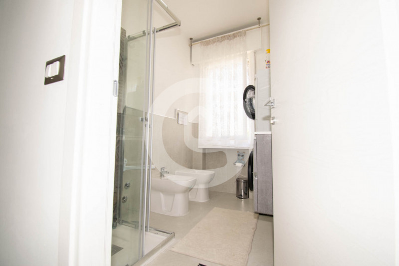 In un quartiere di Padova tra i più ben collegati e più serviti della città proponiamo stanze in ...