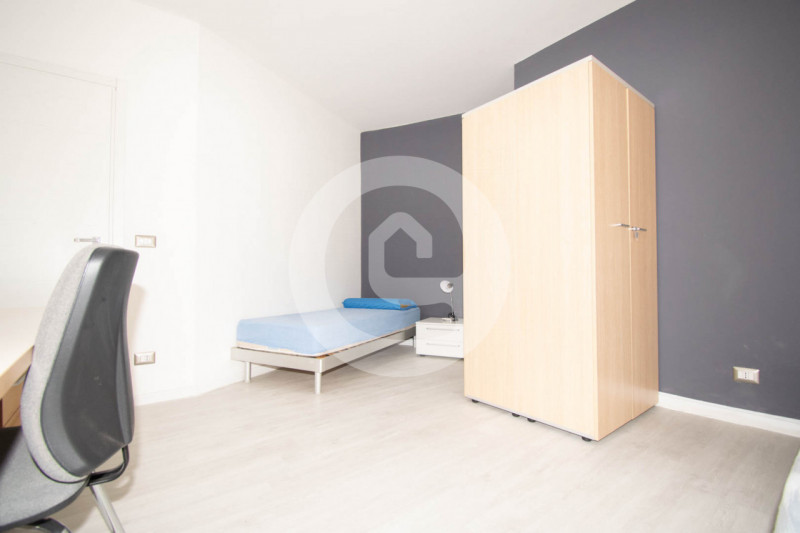 In un quartiere di Padova tra i più ben collegati e più serviti della città proponiamo stanze in ...