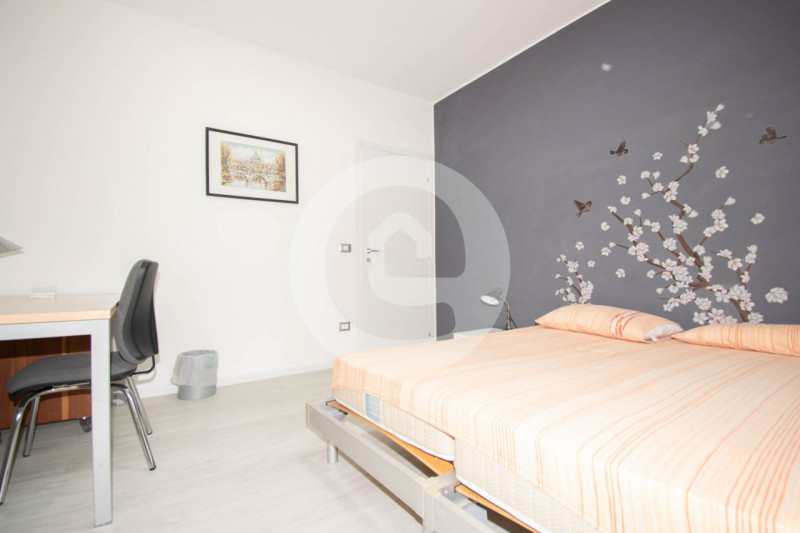 In un quartiere di Padova tra i più ben collegati e più serviti della città proponiamo stanze in ...