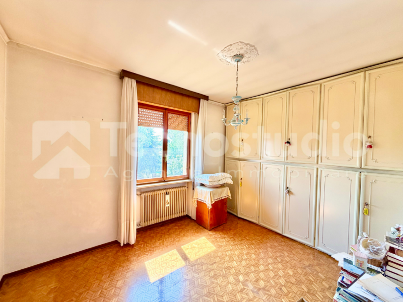 In una delle zone più belle e ricercate di Lonigo, proponiamo in vendita un luminoso appartamento...