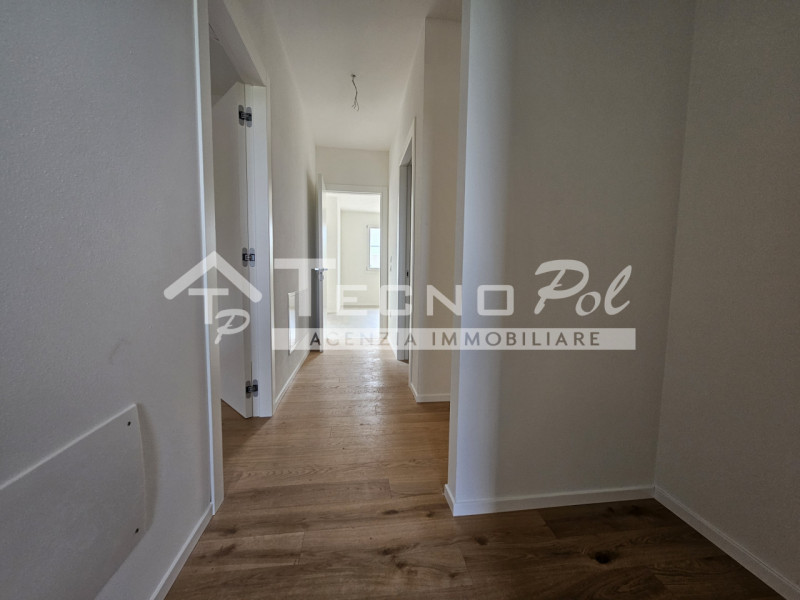 CAMPOSAMPIERO - Nuovo appartamento tricamere in pronta consegna!

Non perdere questa occasione! U...