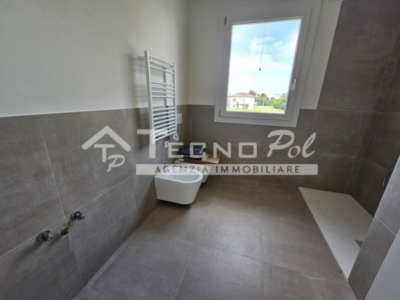 CAMPOSAMPIERO - Nuovo appartamento tricamere in pronta consegna!

Non perdere questa occasione! U...