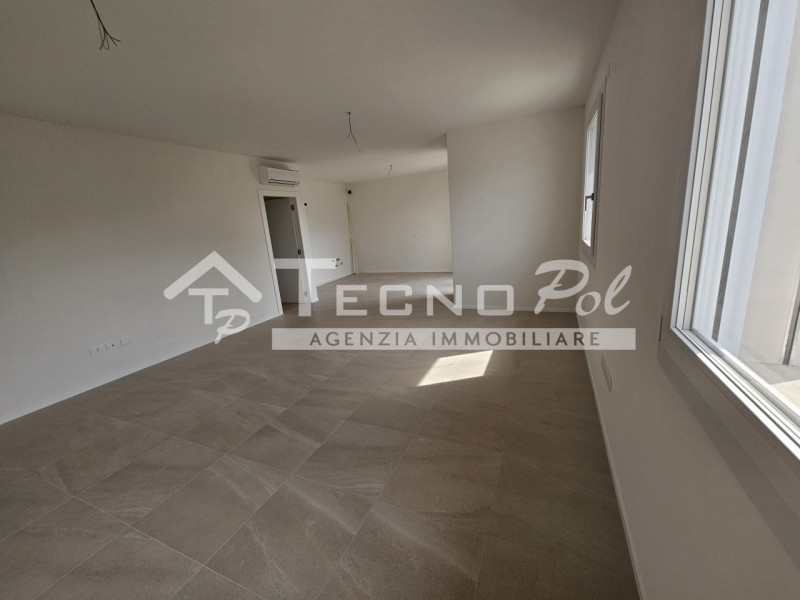 CAMPOSAMPIERO - Nuovo appartamento tricamere in pronta consegna!

Non perdere questa occasione! U...