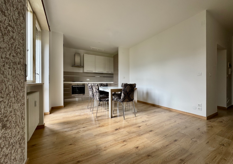 SCHIO - SS TRINITA' - AMPIO MINI CON TERRAZZO E GARAGE € 49.000,00

! VISITE SOSPESE PER TRATTATI...