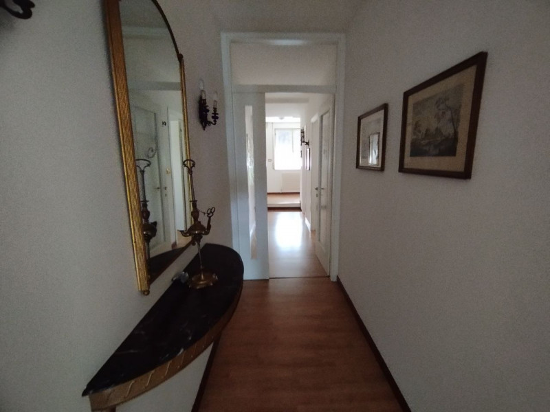 SCHIO - ZONA CENTRALE: APPARTAMENTO con camera e studio, completamente arredato, tenuto bene, in ...