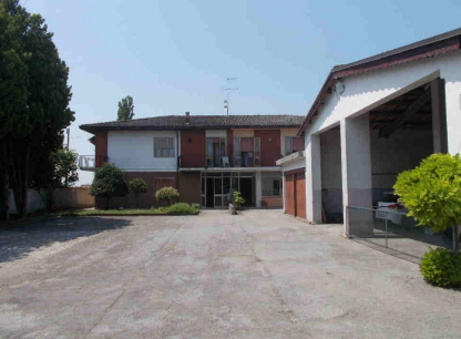 Rif. A.A.02-25

Vendita all'asta - appartamento al 1° piano in data 07 luglio 2026

Descrizione: ...