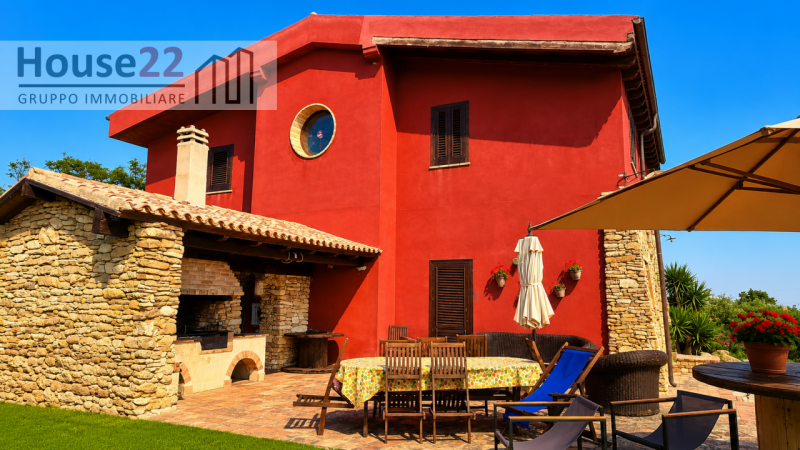 PROVINCIA DI TRAPANI - SICILIA. Nel cuore della splendida Sicilia elegante villa indipendente. Qu...