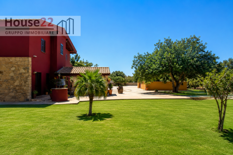 PROVINCIA DI TRAPANI - SICILIA. Nel cuore della splendida Sicilia elegante villa indipendente. Qu...