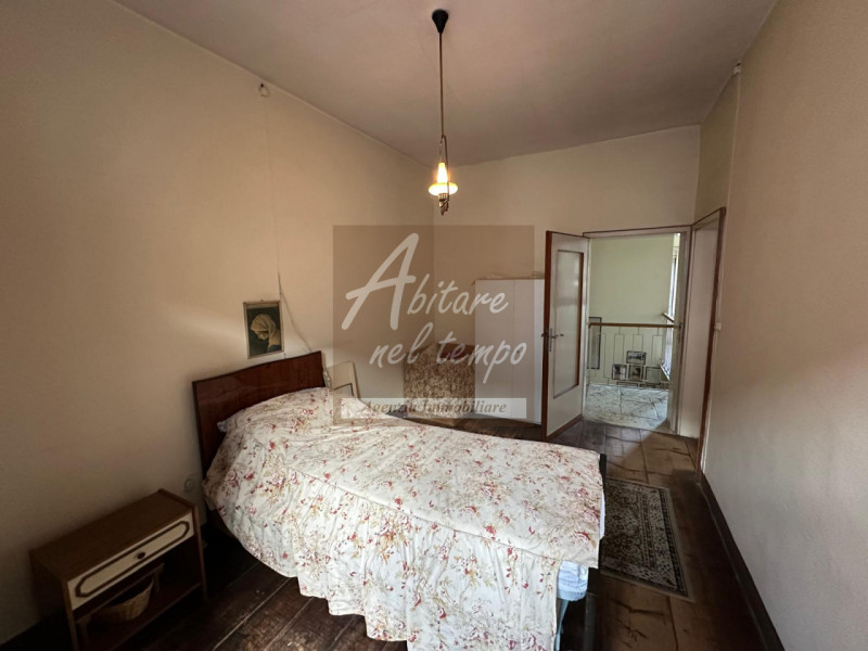 CITTADELLA (PD) - Casa a schiera con giardino e vista mura

Proponiamo in vendita una rara casa a...