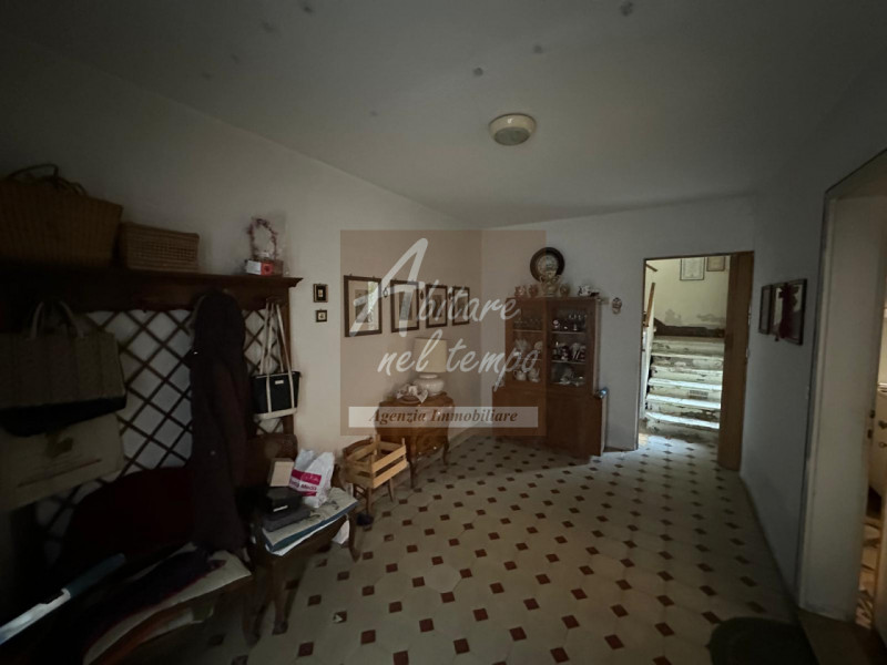 CITTADELLA (PD) - Casa a schiera con giardino e vista mura

Proponiamo in vendita una rara casa a...
