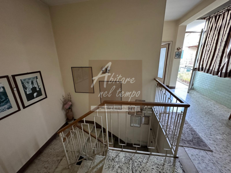 CITTADELLA (PD) - Casa a schiera con giardino e vista mura

Proponiamo in vendita una rara casa a...