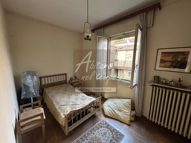 CITTADELLA (PD) - Casa a schiera con giardino e vista mura

Proponiamo in vendita una rara casa a...
